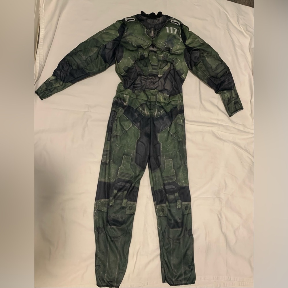 Halo Green and Black Superhero Costume
Size 7-8
Boys